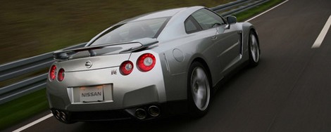   Nissan GT-R ()